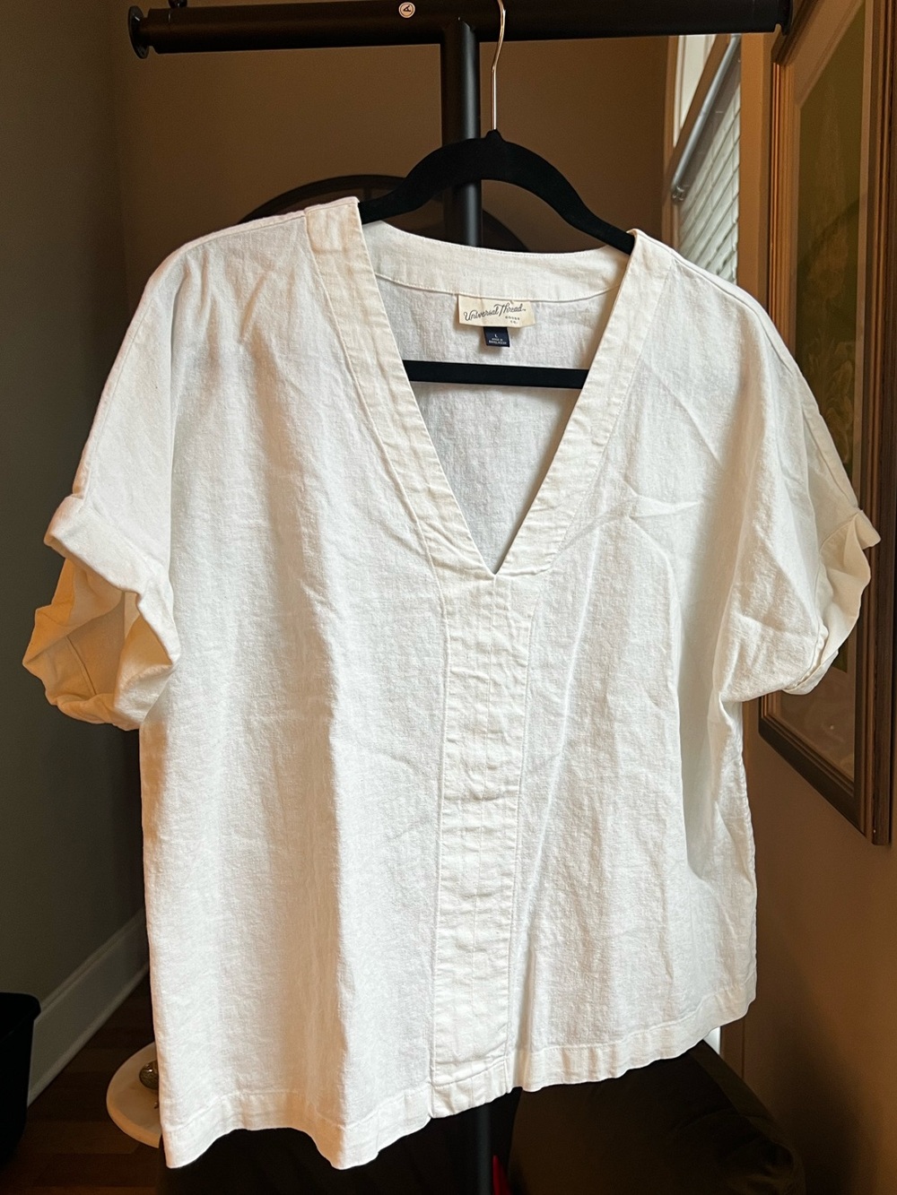Universal Thread White V-Neck Short Sleeve Tunic Top